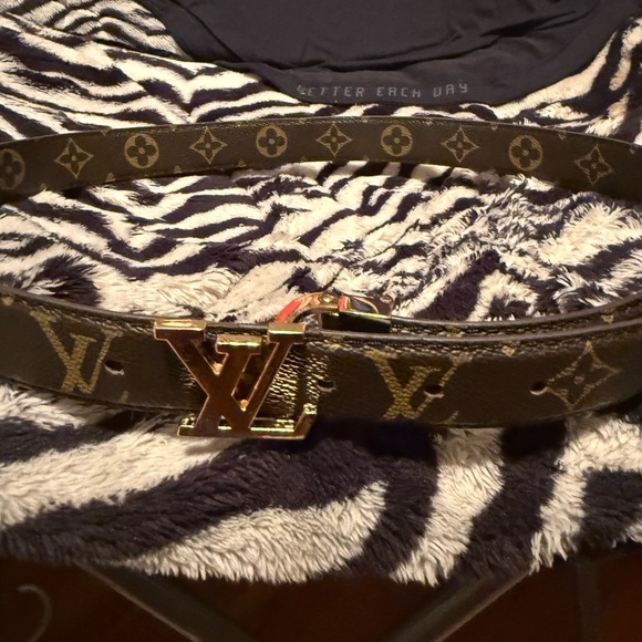 Women’s brown belt fashion inspired, but unbranded - Picture 3 of 6